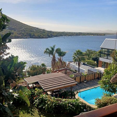 Cozy Kosmos Bed & Breakfast Hartbeespoort Exterior photo